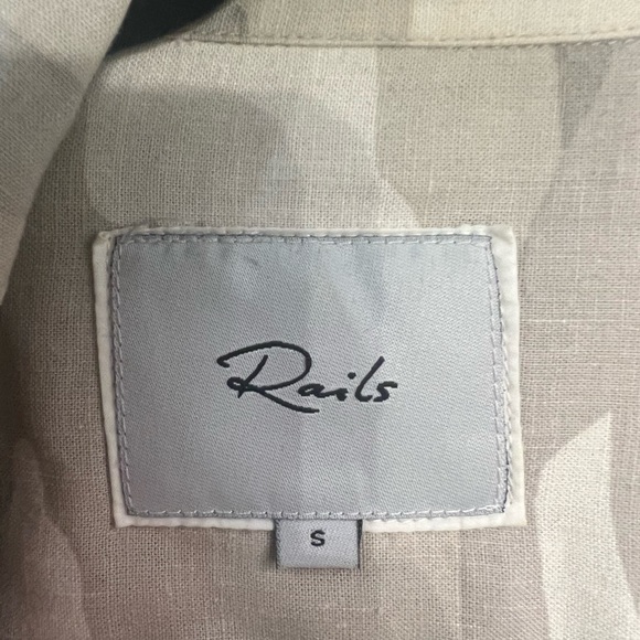 Rails shacket - Picture 3 of 3